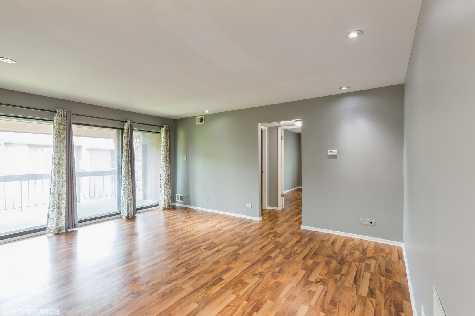 7509 175th Street #233, Tinley Park, IL 60477