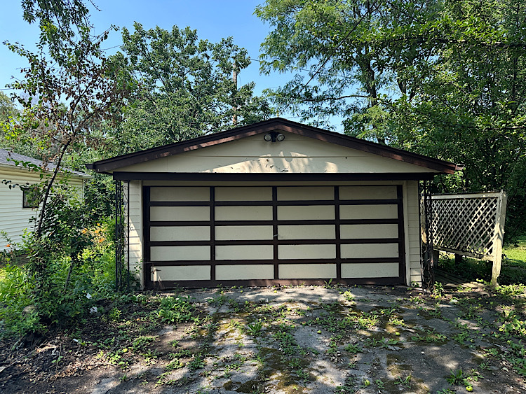 3200 Thornberry Lane, Glenview, IL 60025