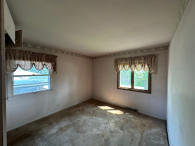 3200 Thornberry Lane, Glenview, IL 60025