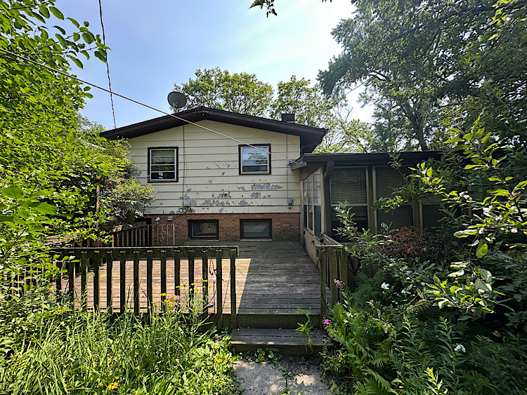 3200 Thornberry Lane, Glenview, IL 60025