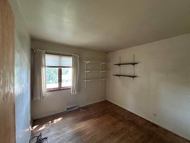 3200 Thornberry Lane, Glenview, IL 60025