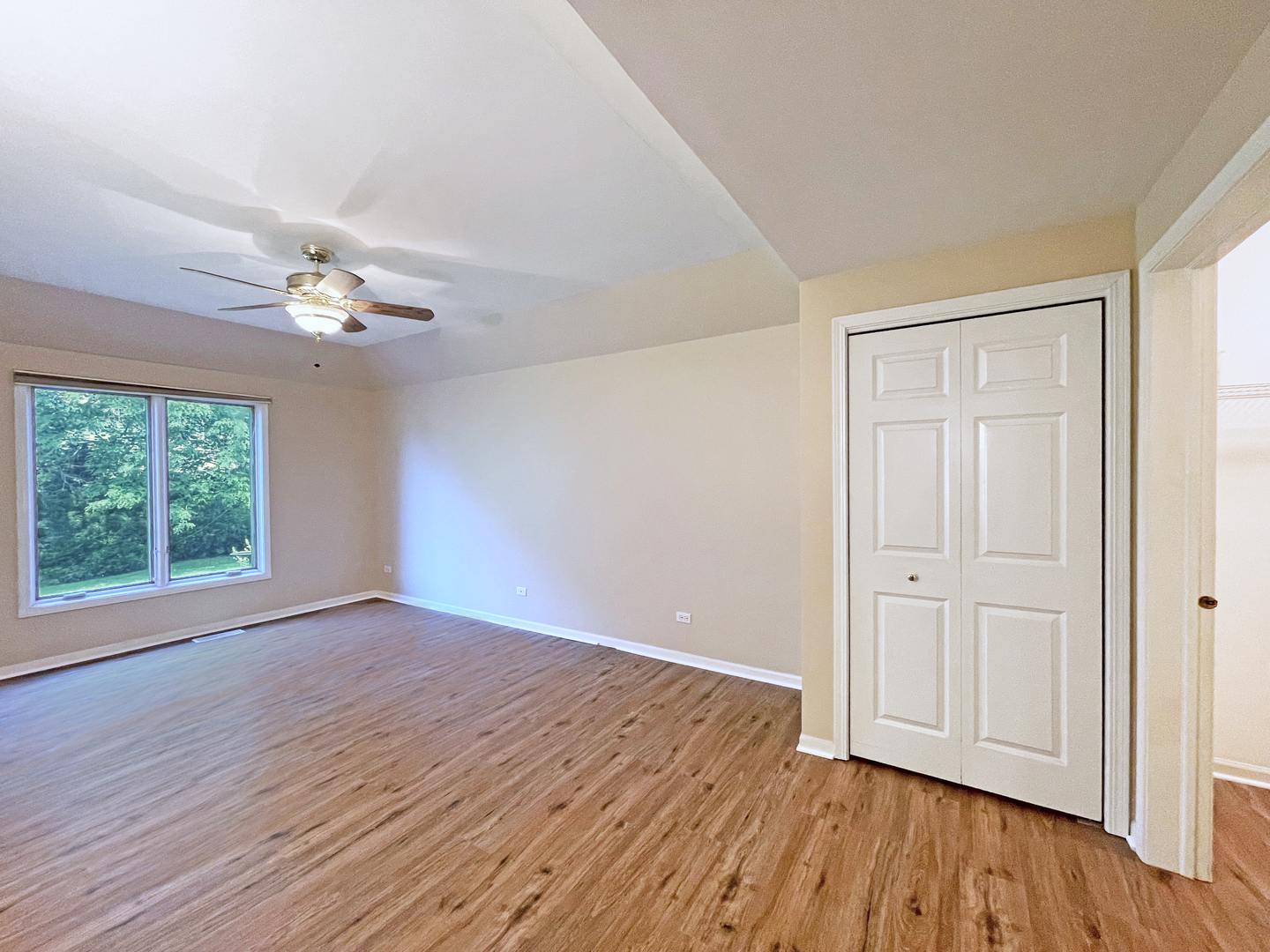 122 Santa Fe Lane, Willow Springs, IL 60480