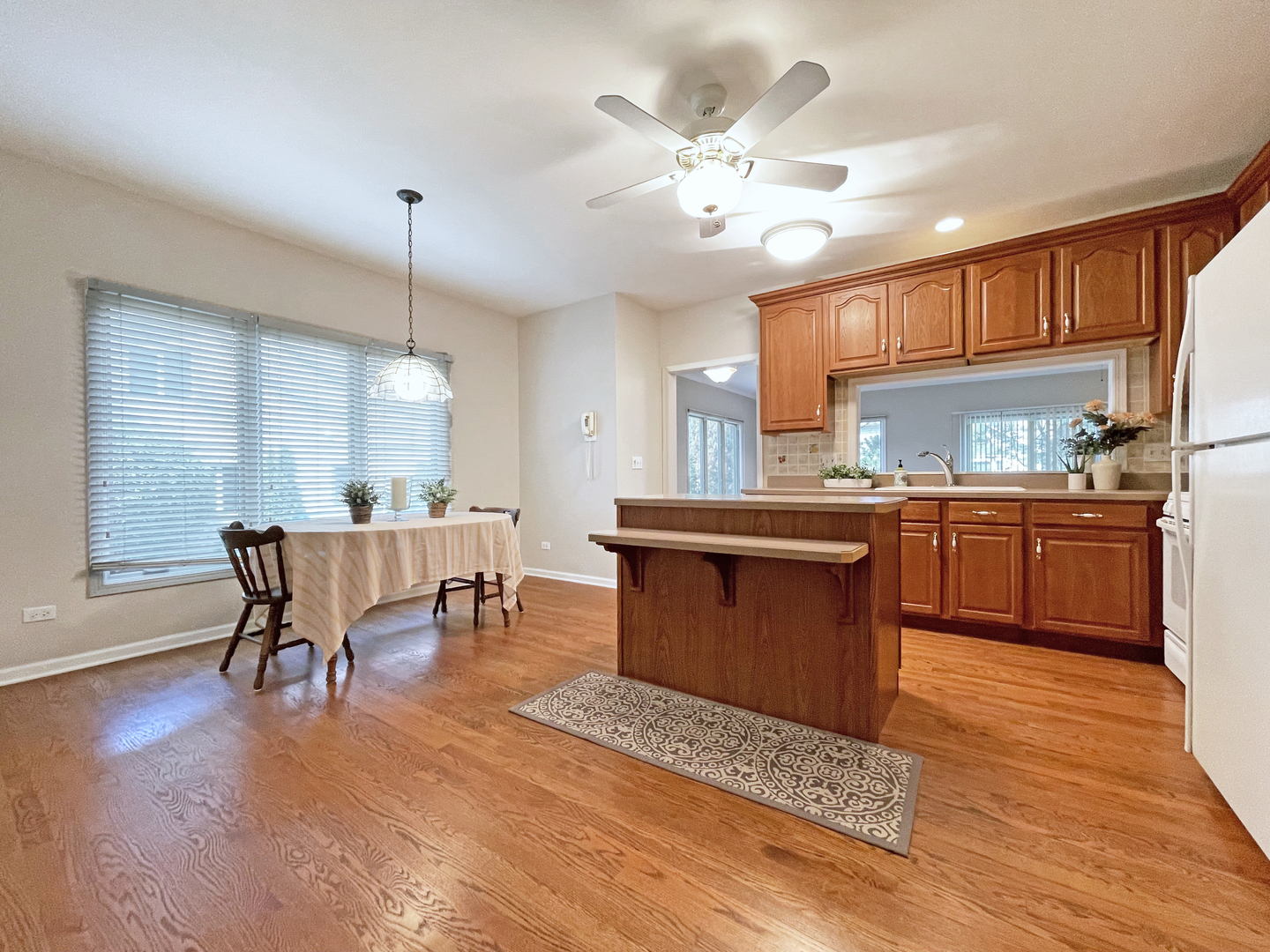 122 Santa Fe Lane, Willow Springs, IL 60480