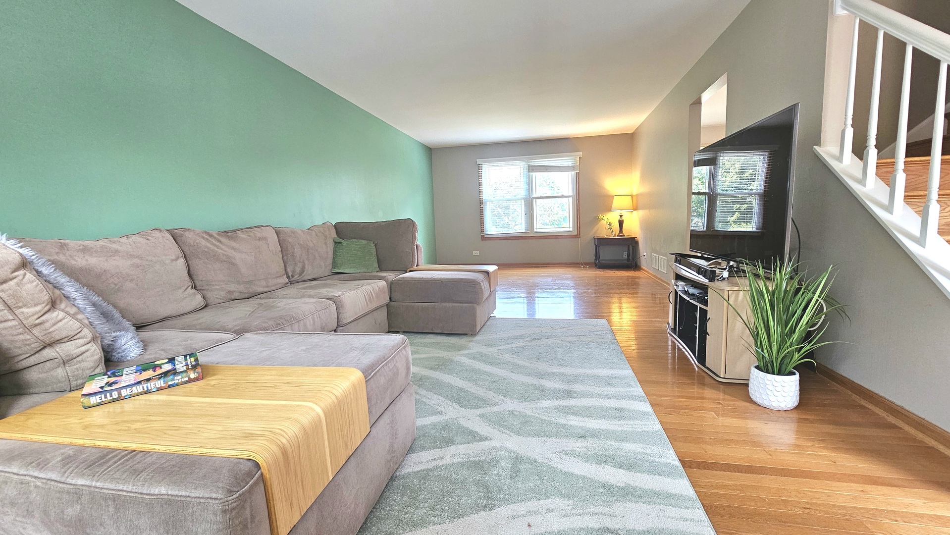 1083 COUNTRY GLEN Lane, Carol Stream, IL 60188
