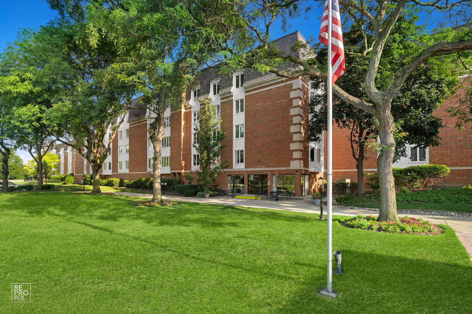 50 Lake Boulevard #612, Buffalo Grove, IL 60089