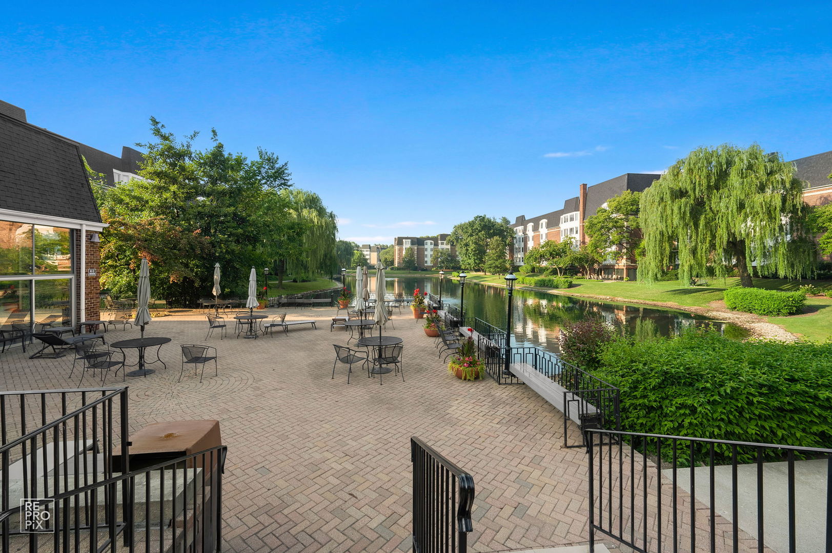 50 Lake Boulevard #612, Buffalo Grove, IL 60089