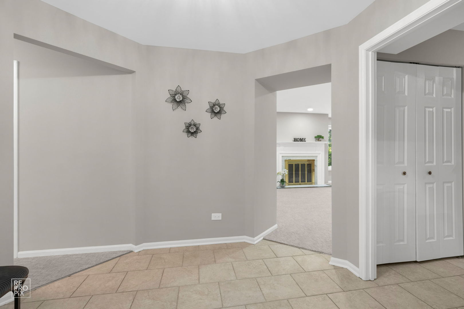 50 Lake Boulevard #612, Buffalo Grove, IL 60089