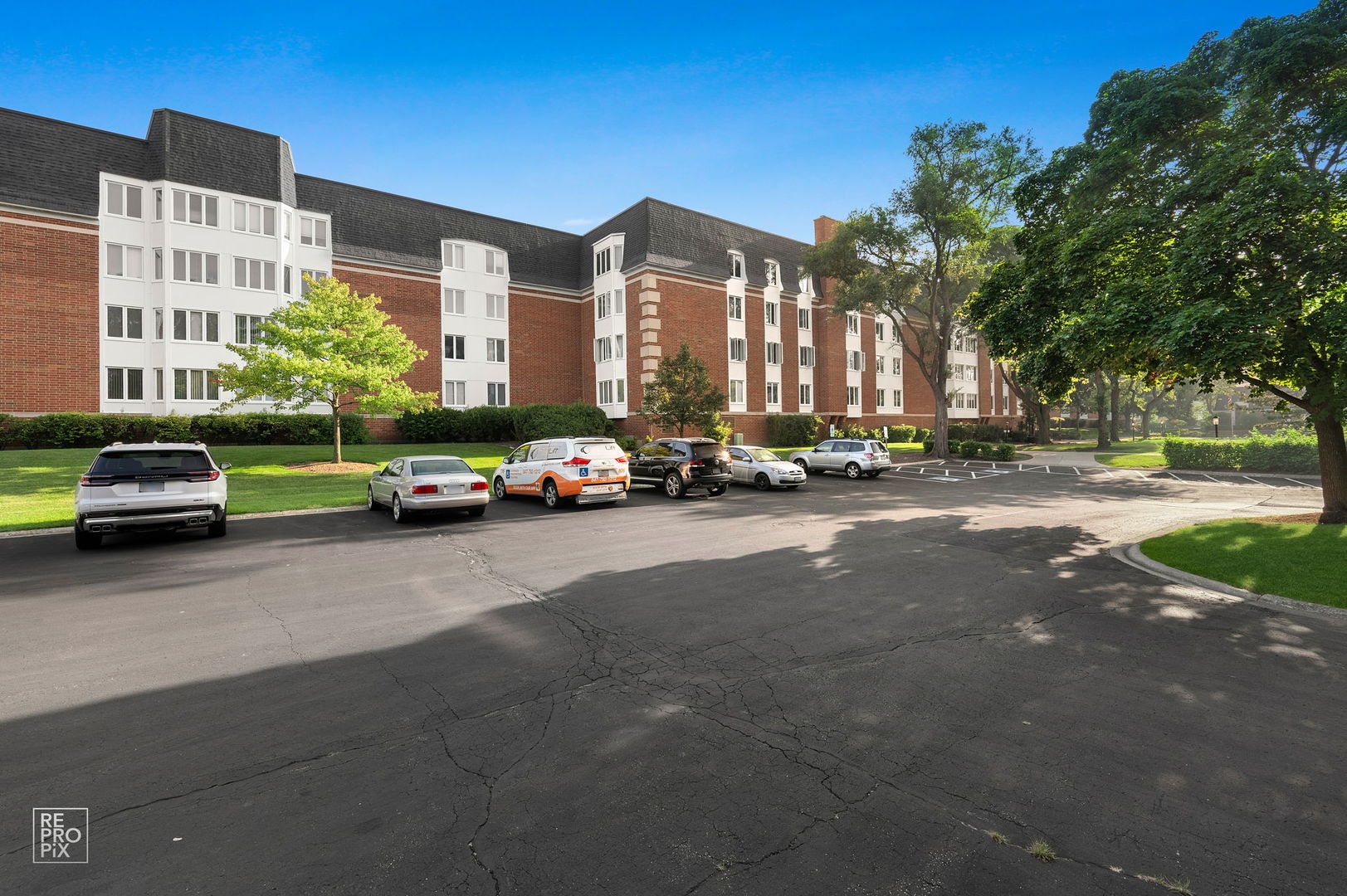 50 Lake Boulevard #612, Buffalo Grove, IL 60089