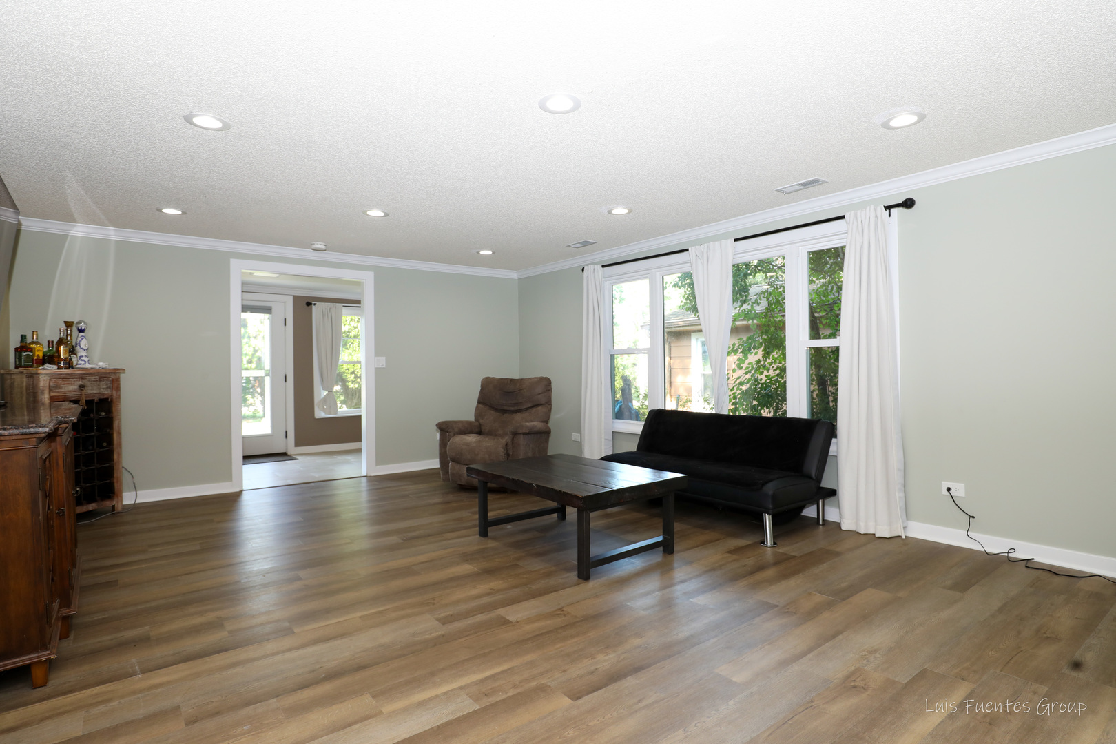 2413 20th Street, North Chicago, IL 60064