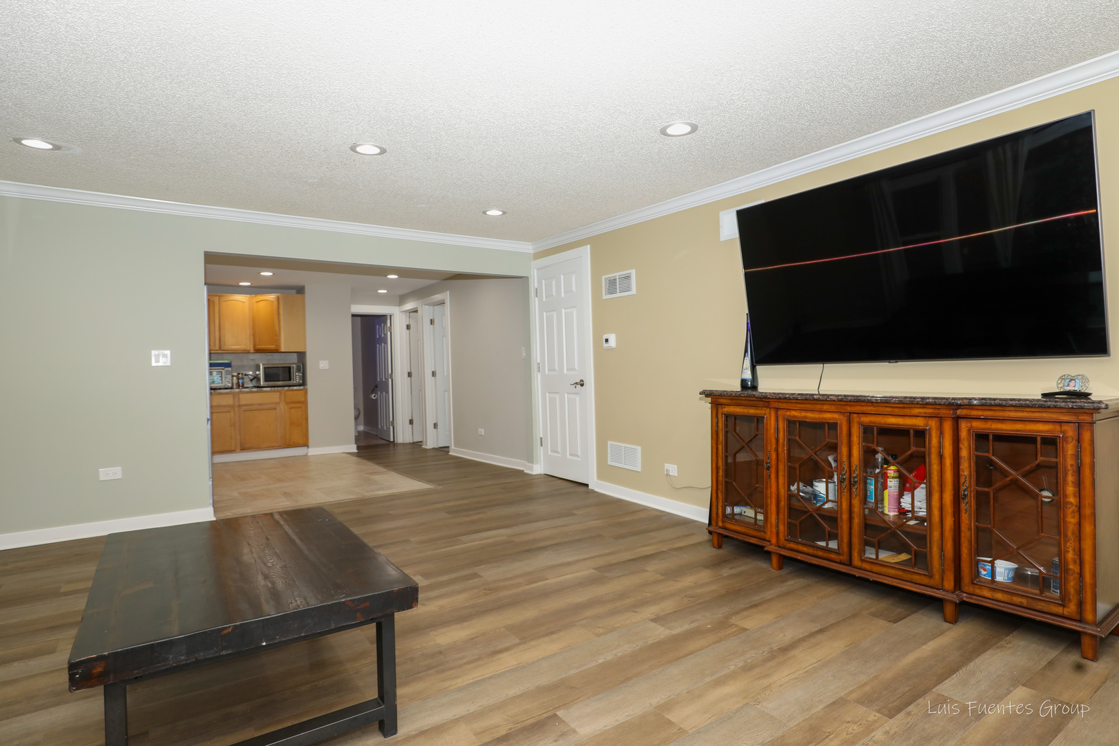 2413 20th Street, North Chicago, IL 60064