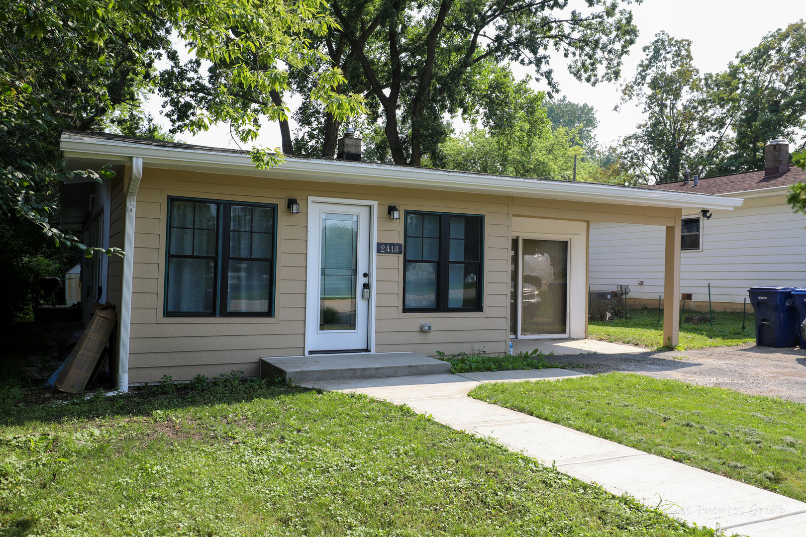 2413 20th Street, North Chicago, IL 60064