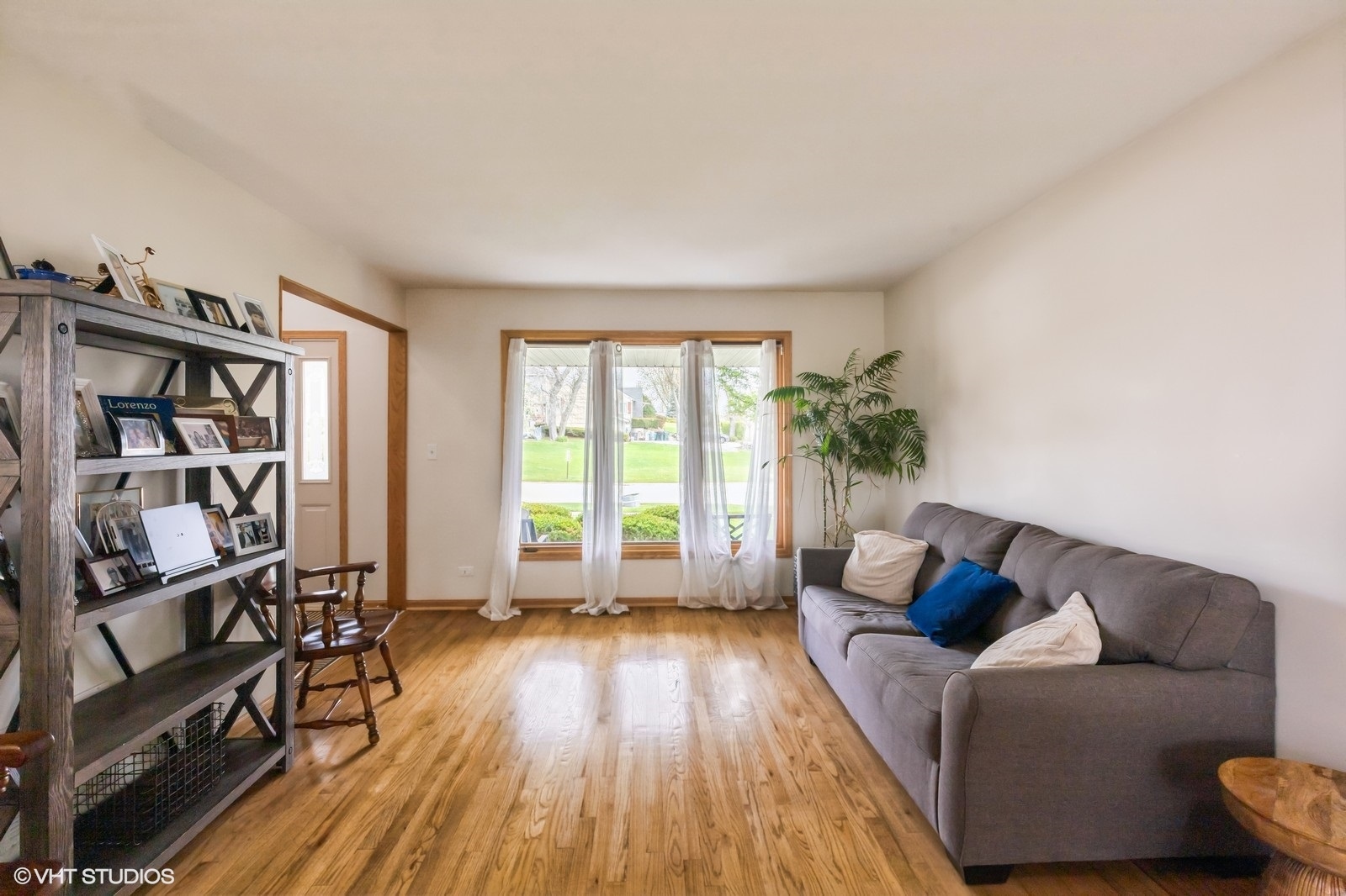 10401 Bloomfield Drive, Palos Park, IL 60464