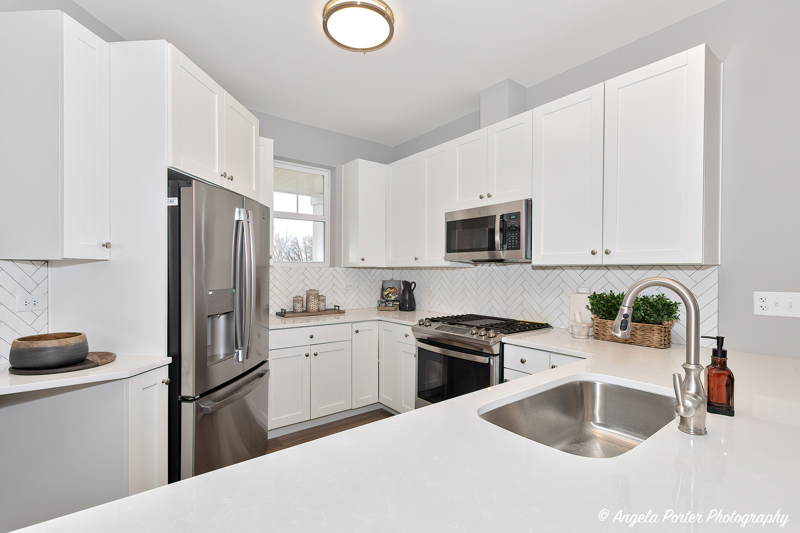 3902 Monica Lane, Johnsburg, IL 60051
