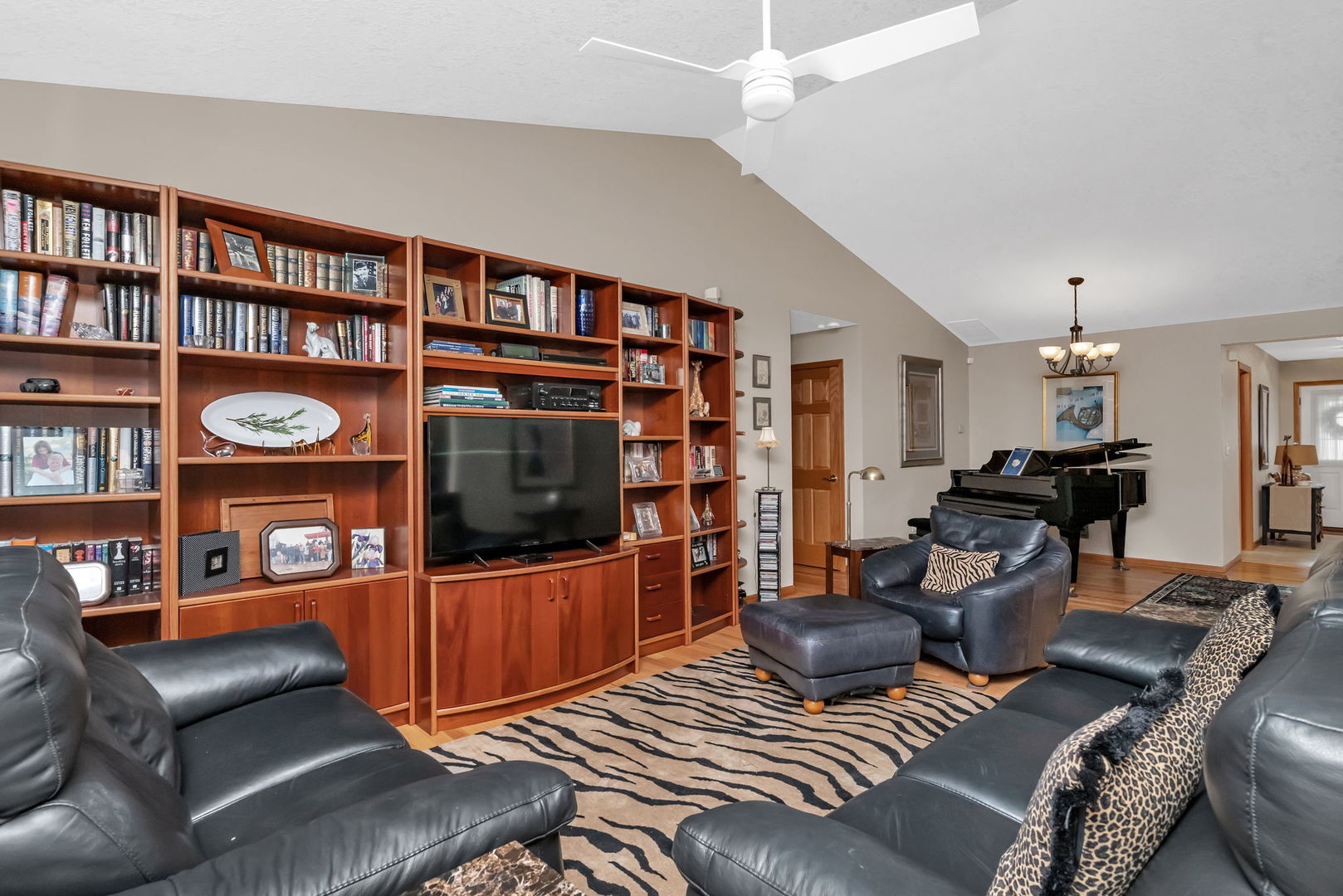 823 Oriole Drive #0, Peotone, IL 60468