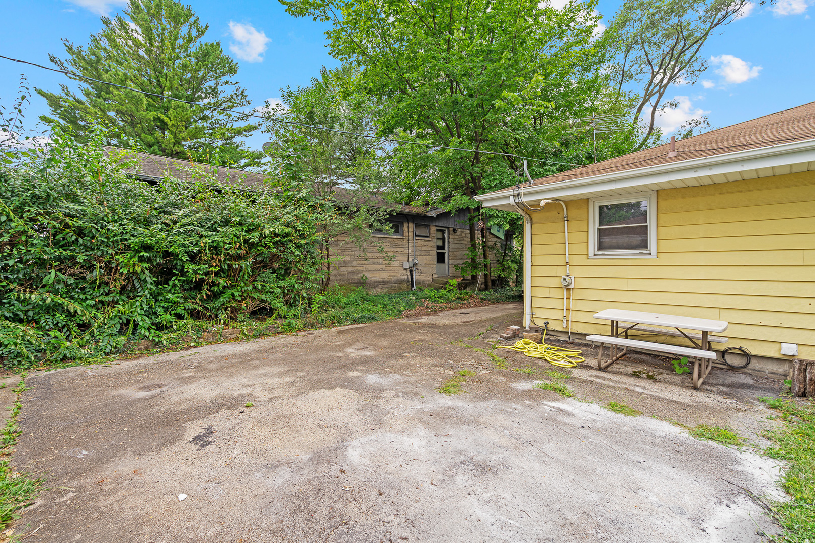 420 Siegmund Street, Joliet, IL 60433