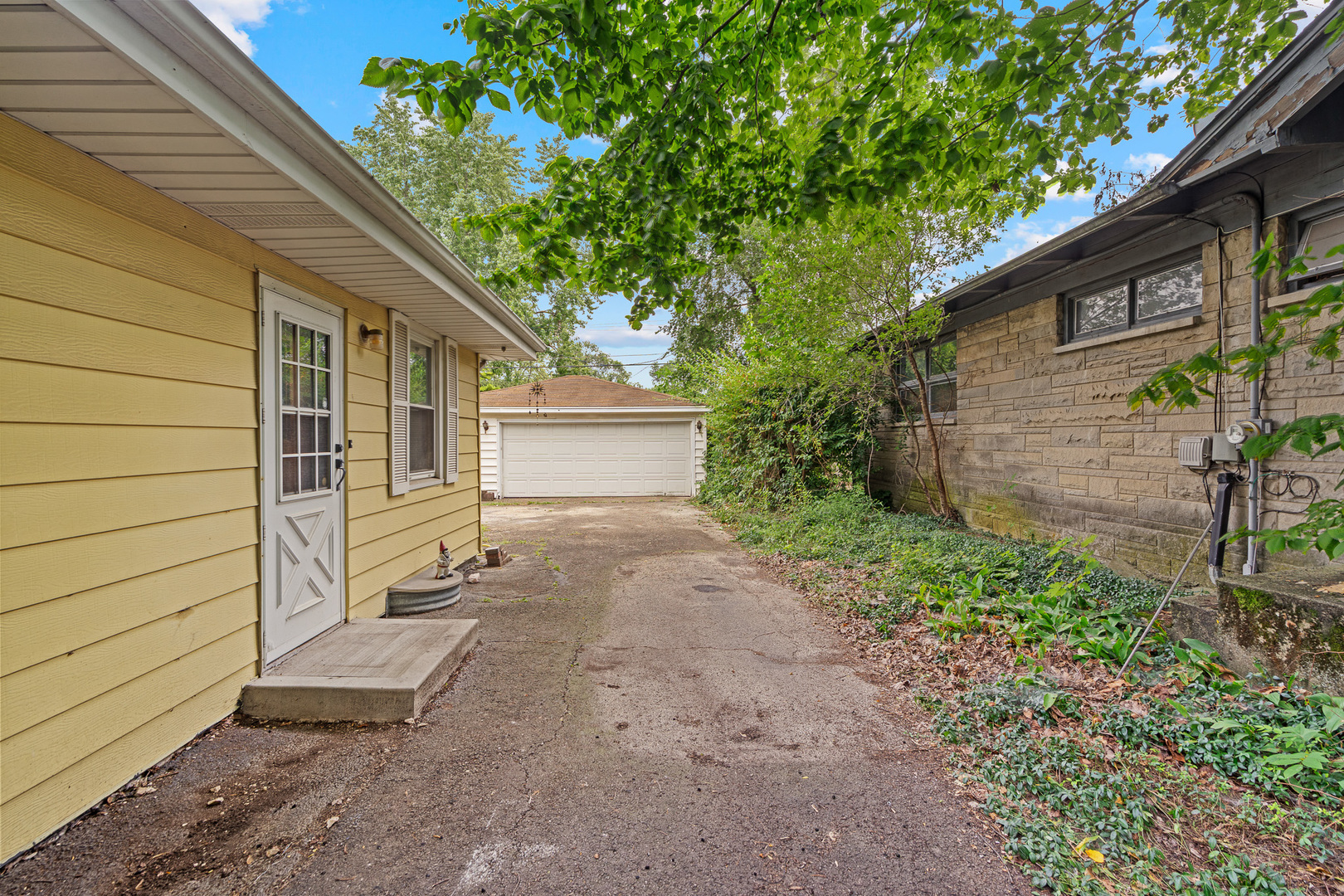 420 Siegmund Street, Joliet, IL 60433