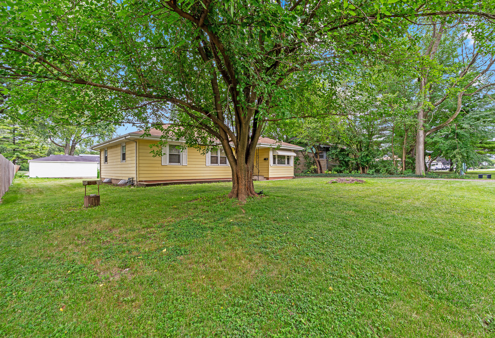 420 Siegmund Street, Joliet, IL 60433
