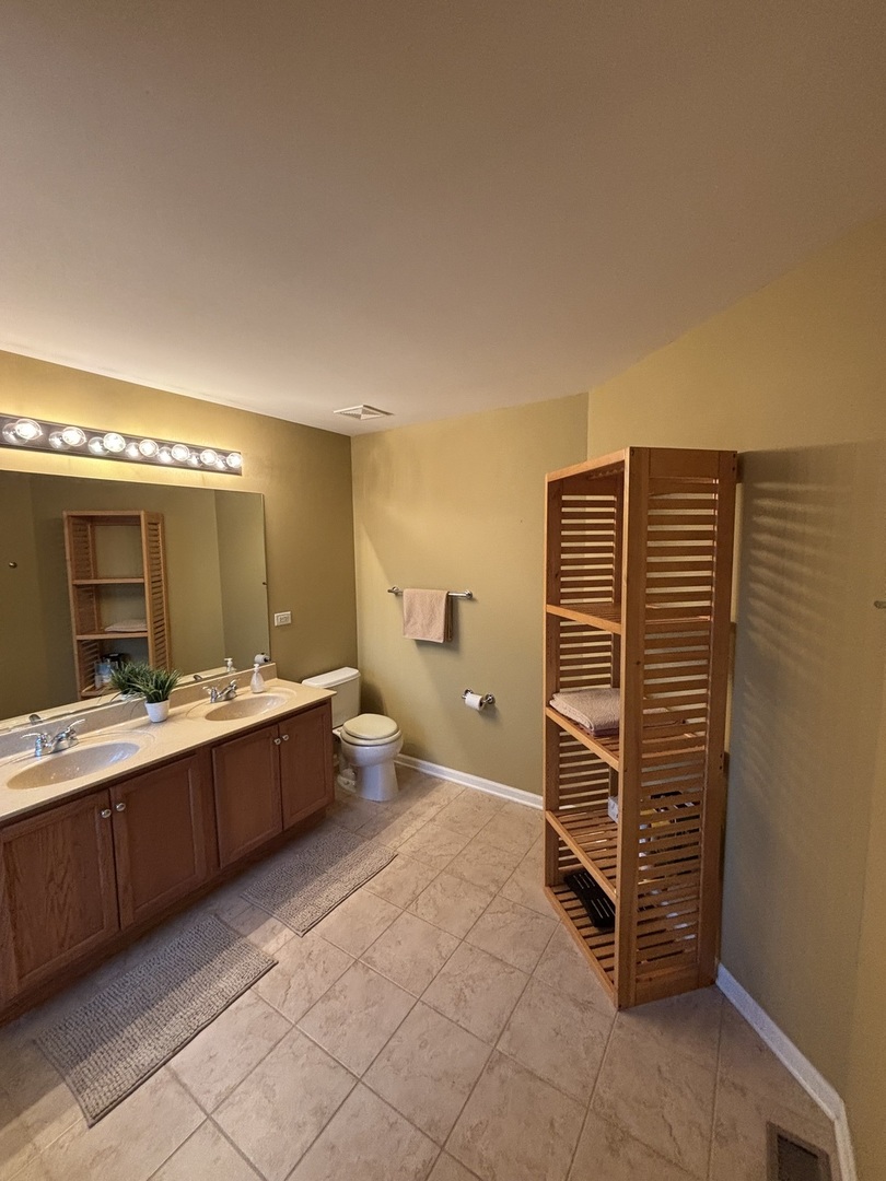 410 Brookhaven Trail, Pingree Grove, IL 60140