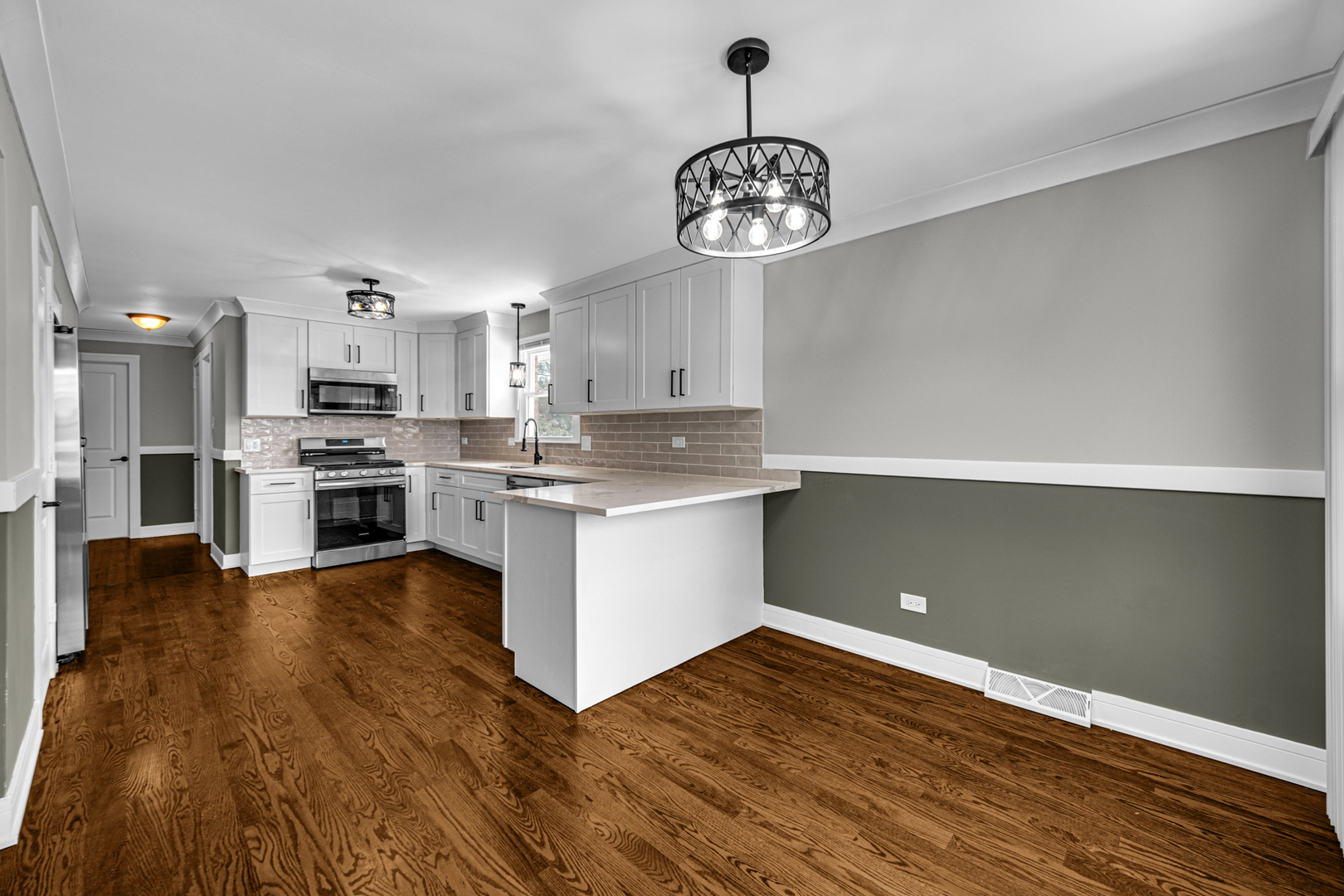 7604 S Oconto Avenue, Bridgeview, IL 60455