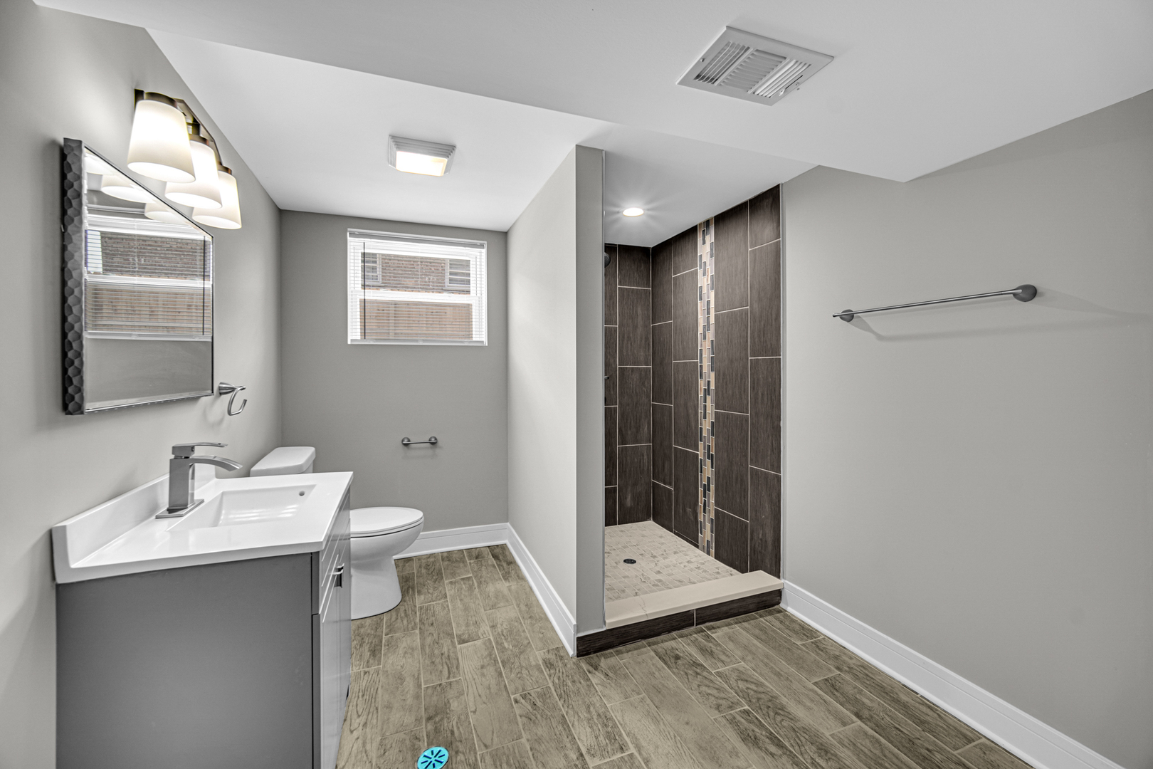7604 S Oconto Avenue, Bridgeview, IL 60455