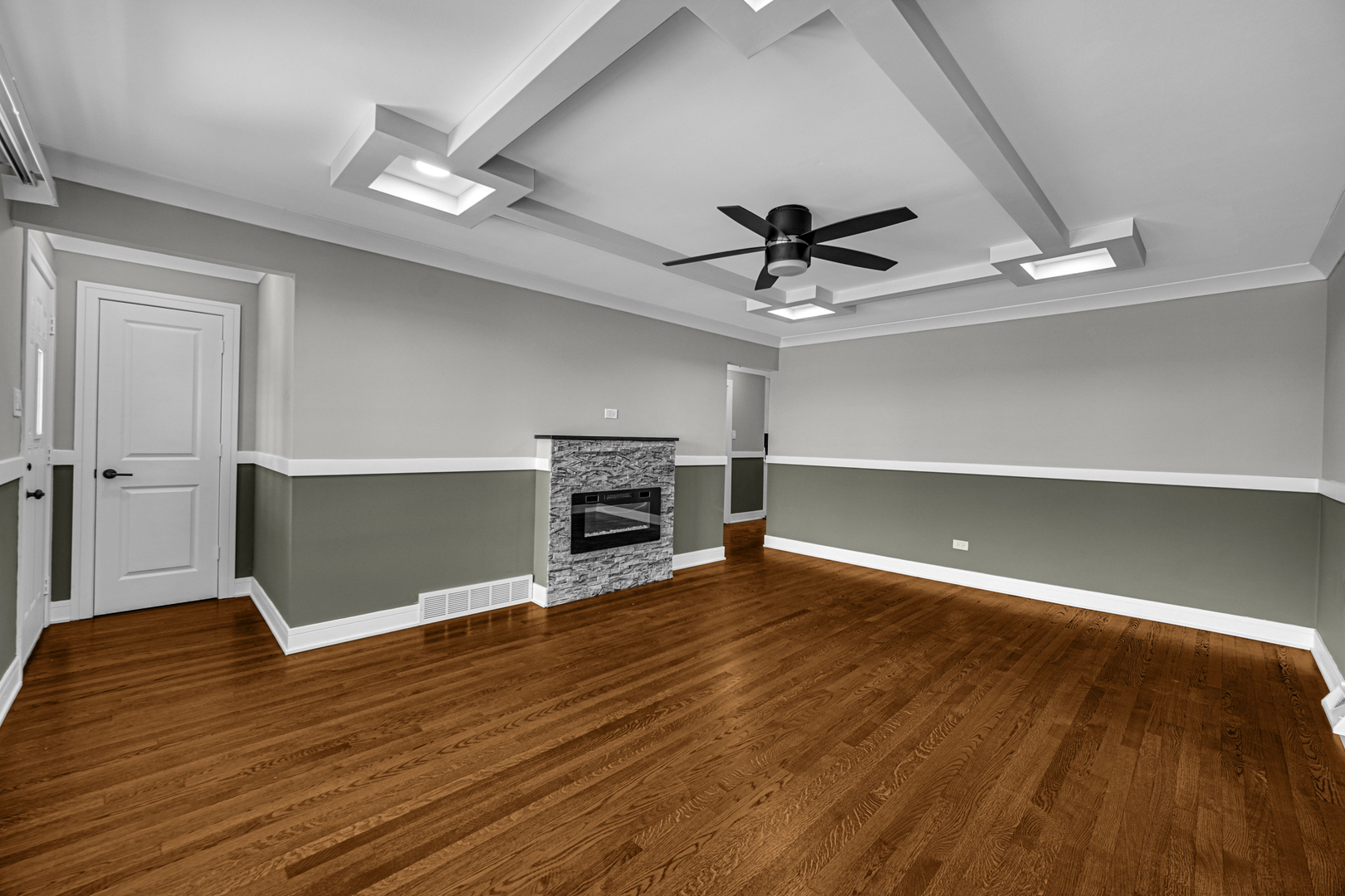 7604 S Oconto Avenue, Bridgeview, IL 60455