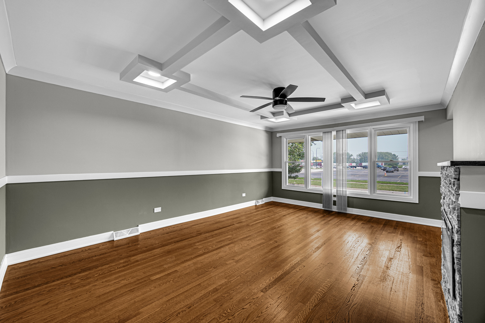 7604 S Oconto Avenue, Bridgeview, IL 60455