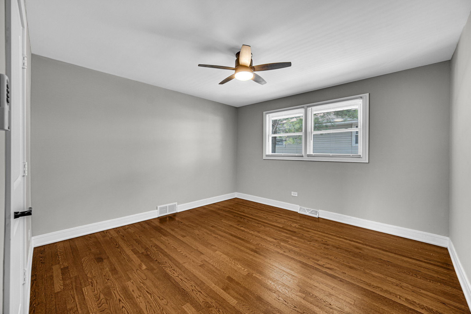 7604 S Oconto Avenue, Bridgeview, IL 60455