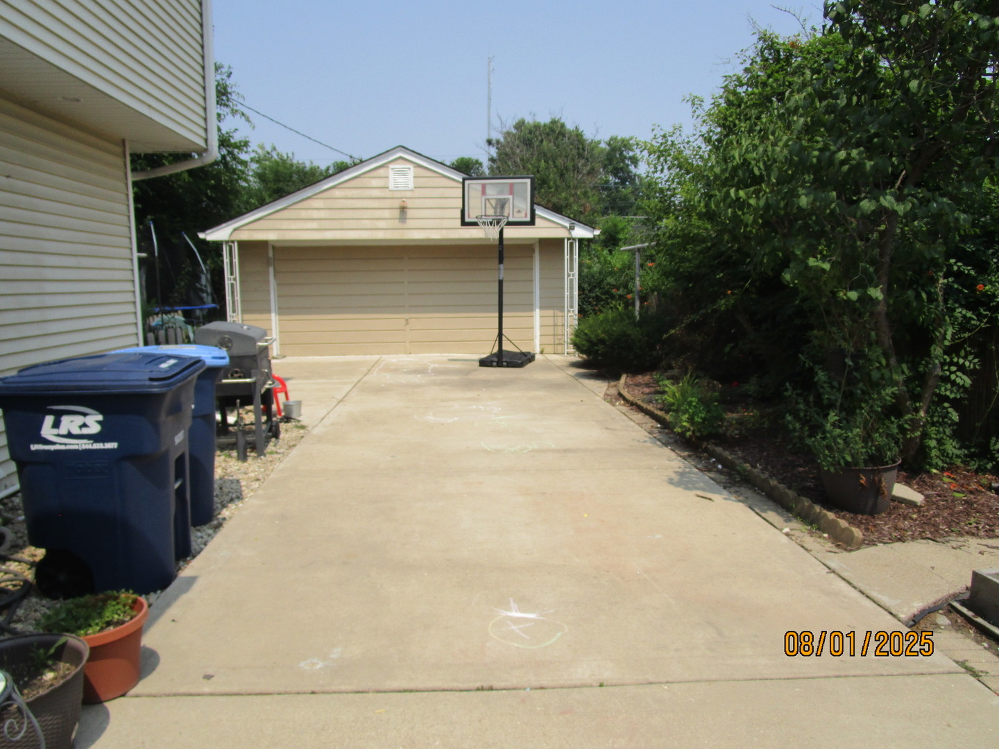 135 N Warrington Road, Des Plaines, IL 60016