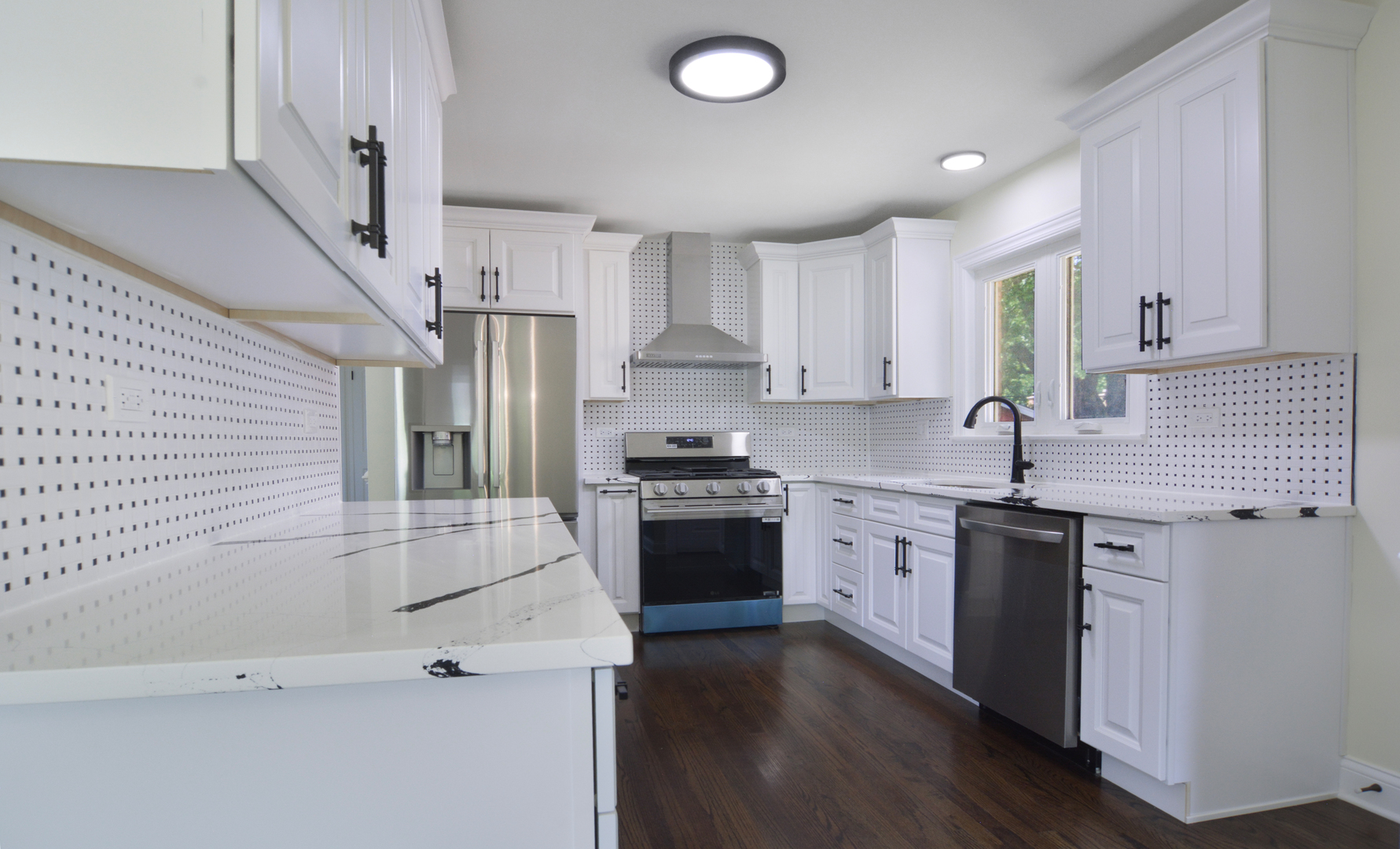 10012 S 52nd Avenue, Oak Lawn, IL 60453