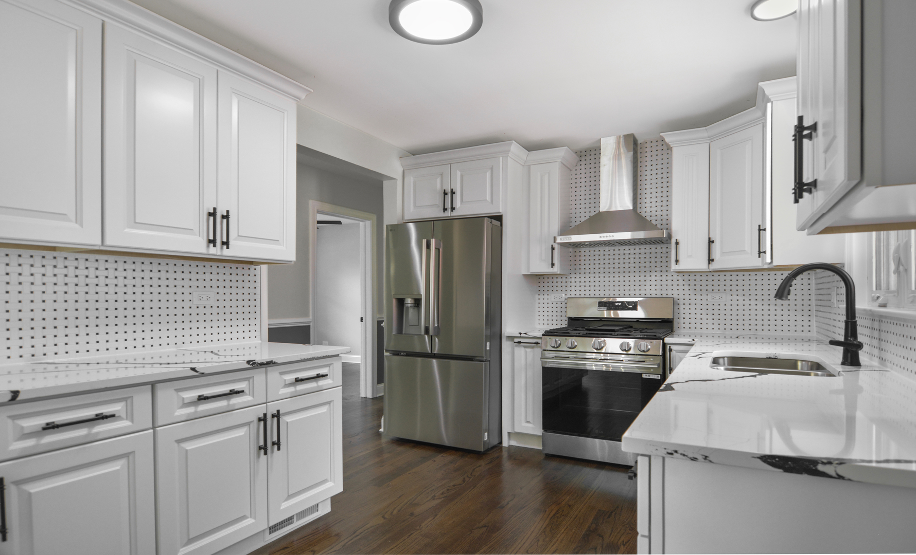 10012 S 52nd Avenue, Oak Lawn, IL 60453