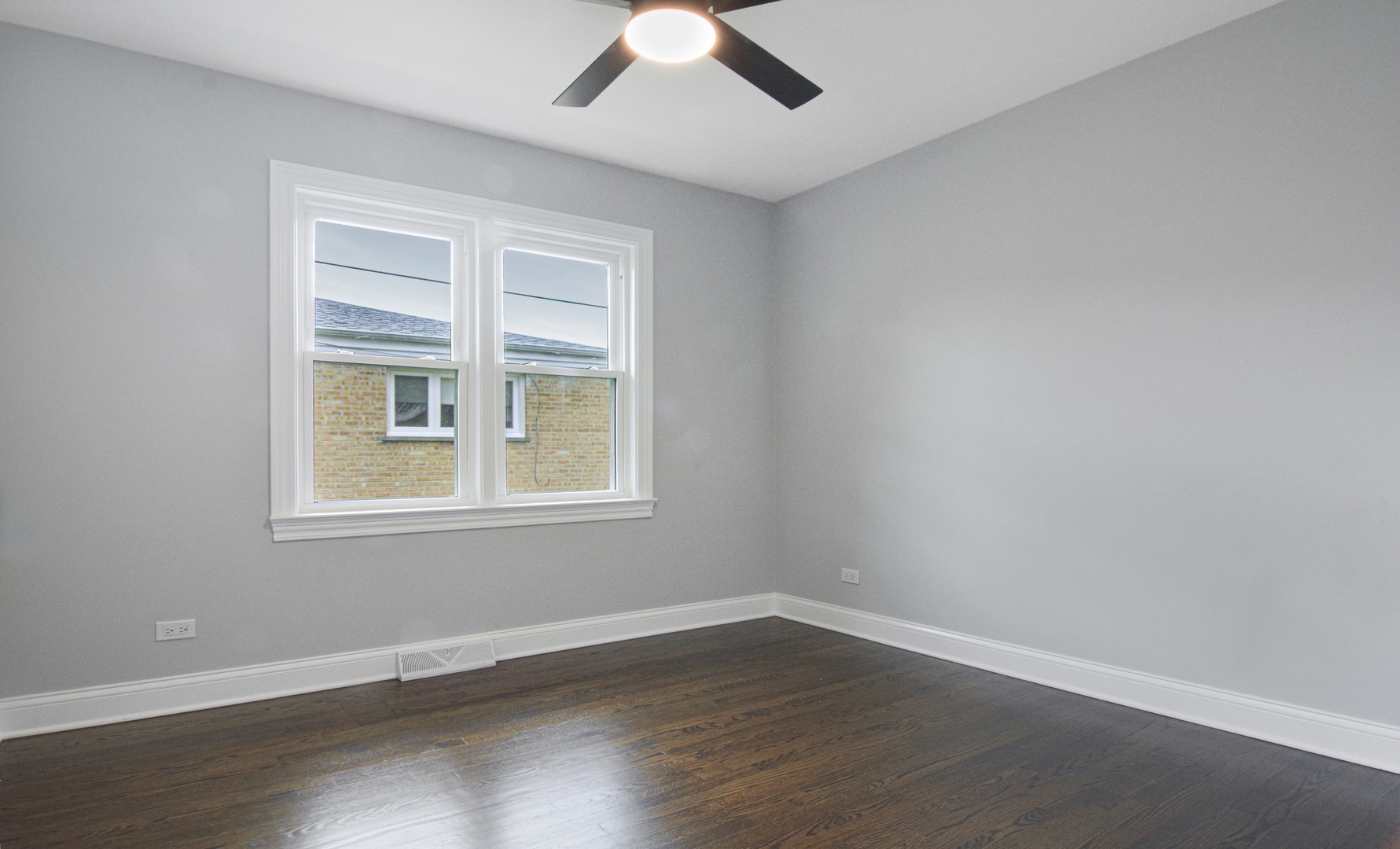 10012 S 52nd Avenue, Oak Lawn, IL 60453
