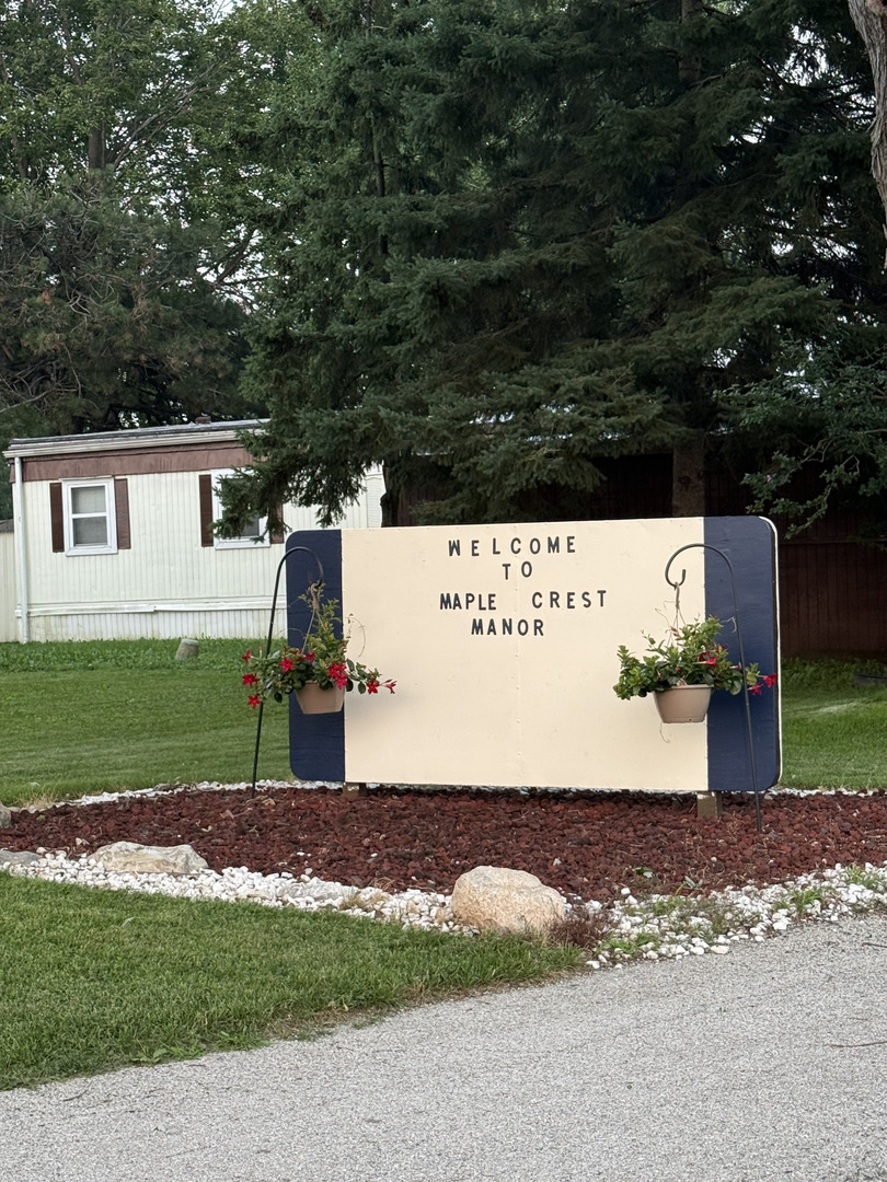 39 Maple Lane, Manteno, IL 60950