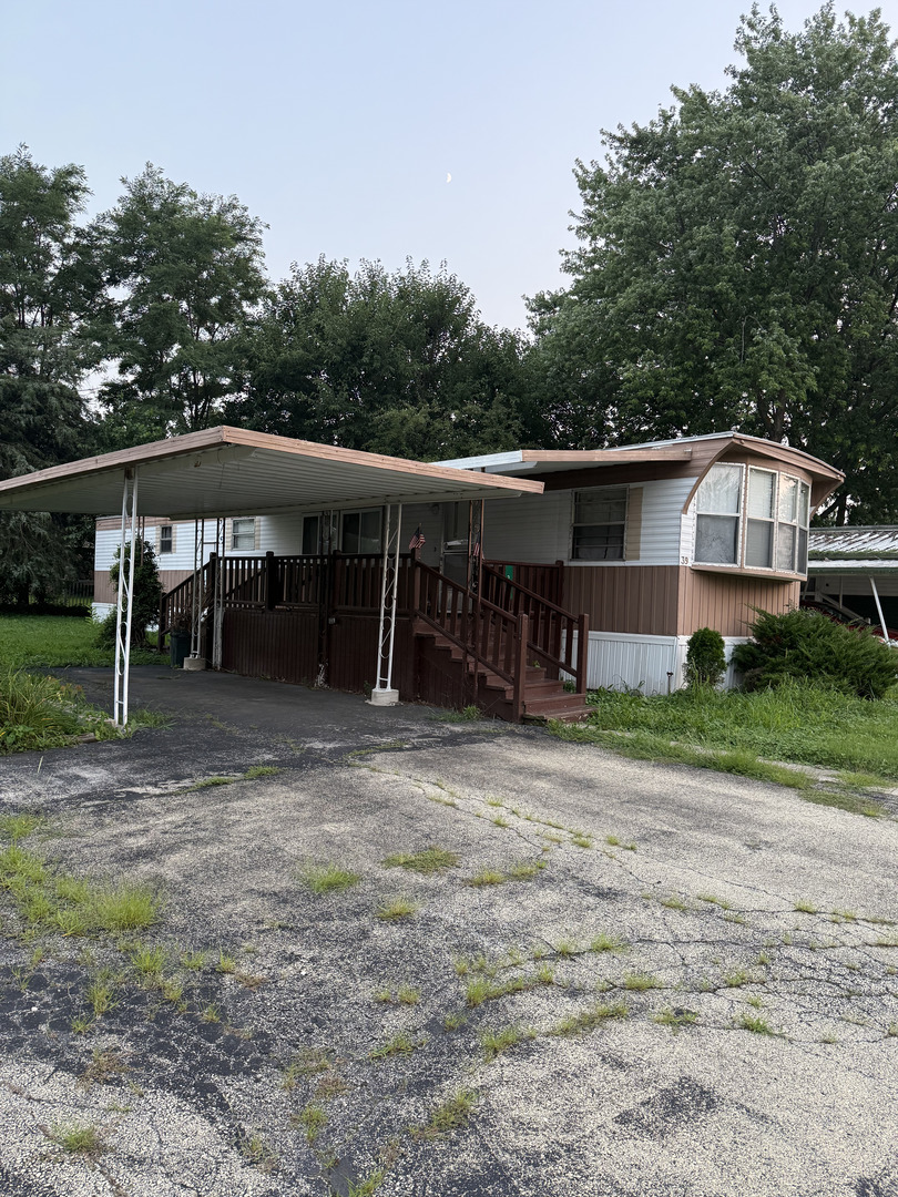 39 Maple Lane, Manteno, IL 60950