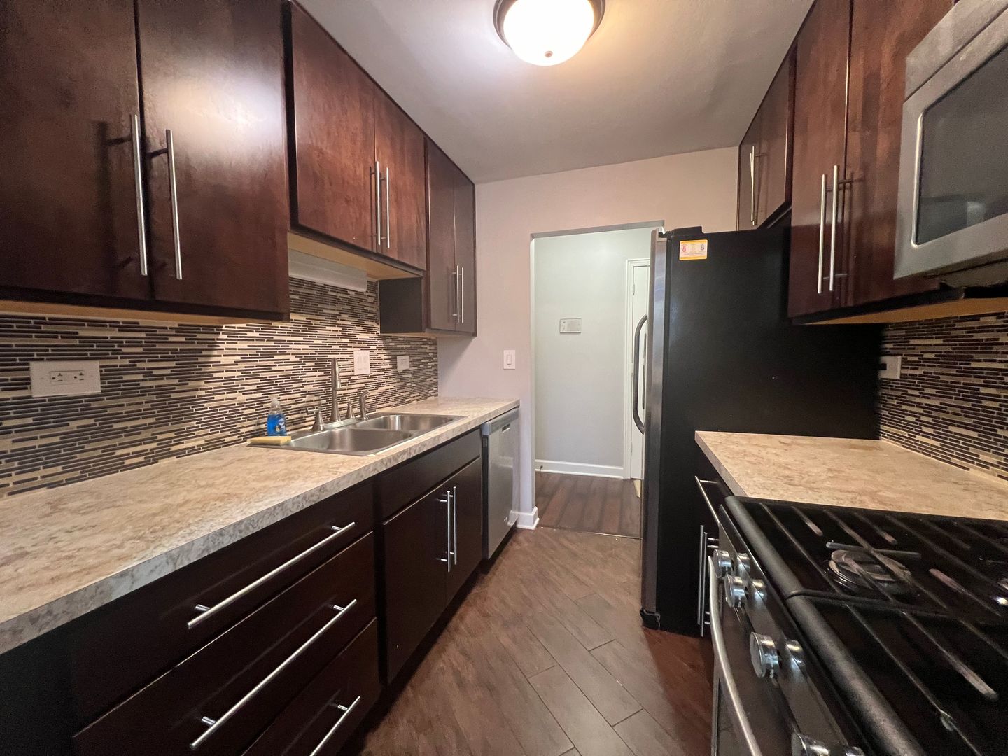 2263 Country Club Drive #12, Woodridge, IL 60517
