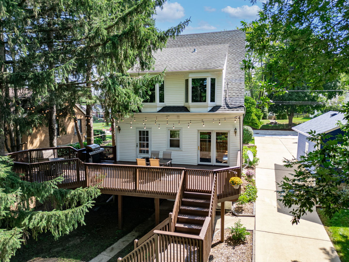 841 N Madison Street, Woodstock, IL 60098