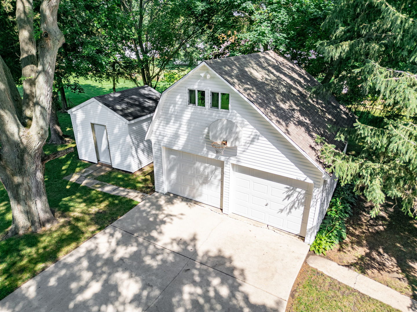 841 N Madison Street, Woodstock, IL 60098