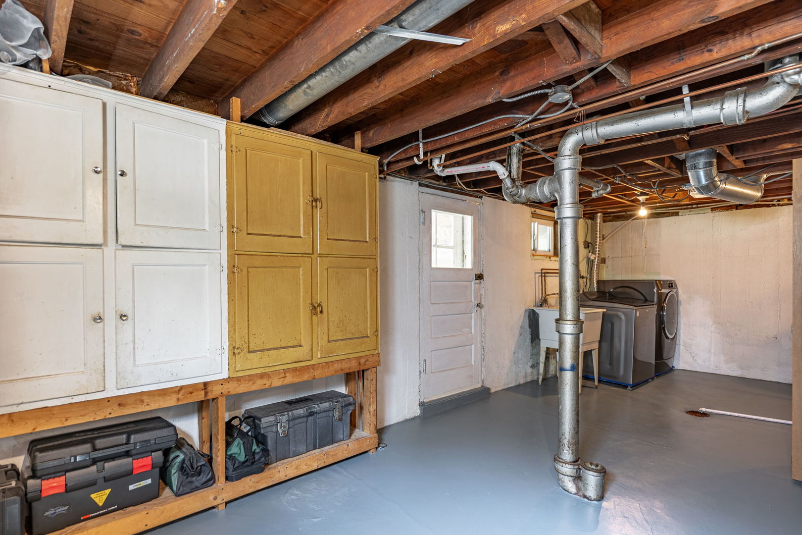 841 N Madison Street, Woodstock, IL 60098