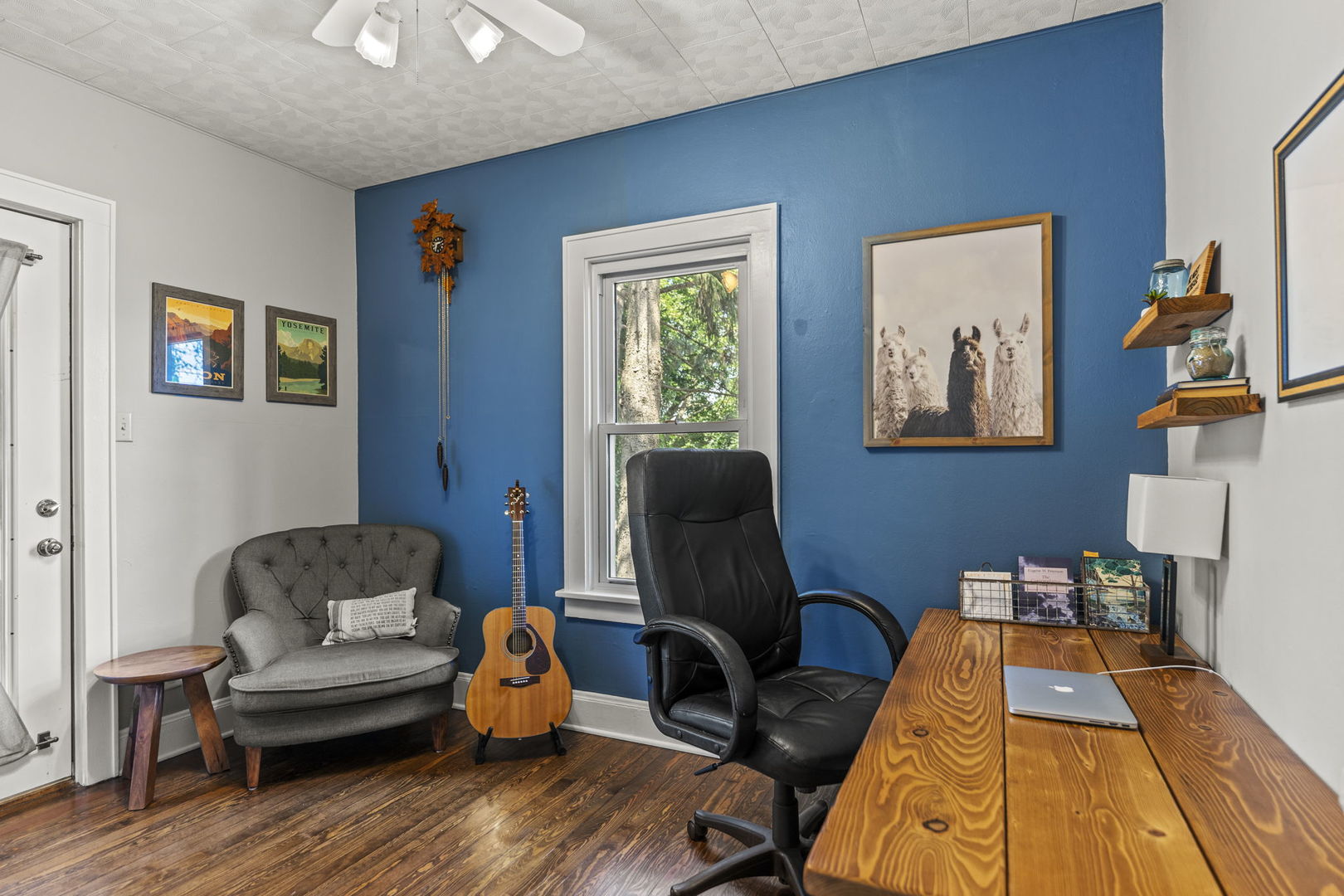 841 N Madison Street, Woodstock, IL 60098