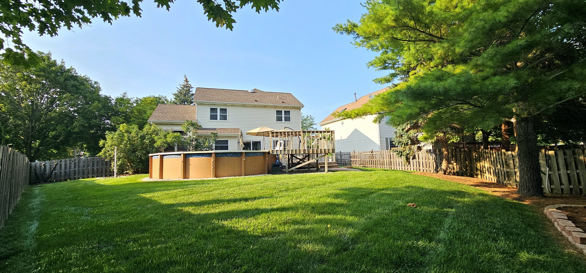 4 Farmington Court, Lake In The Hills, IL 60156