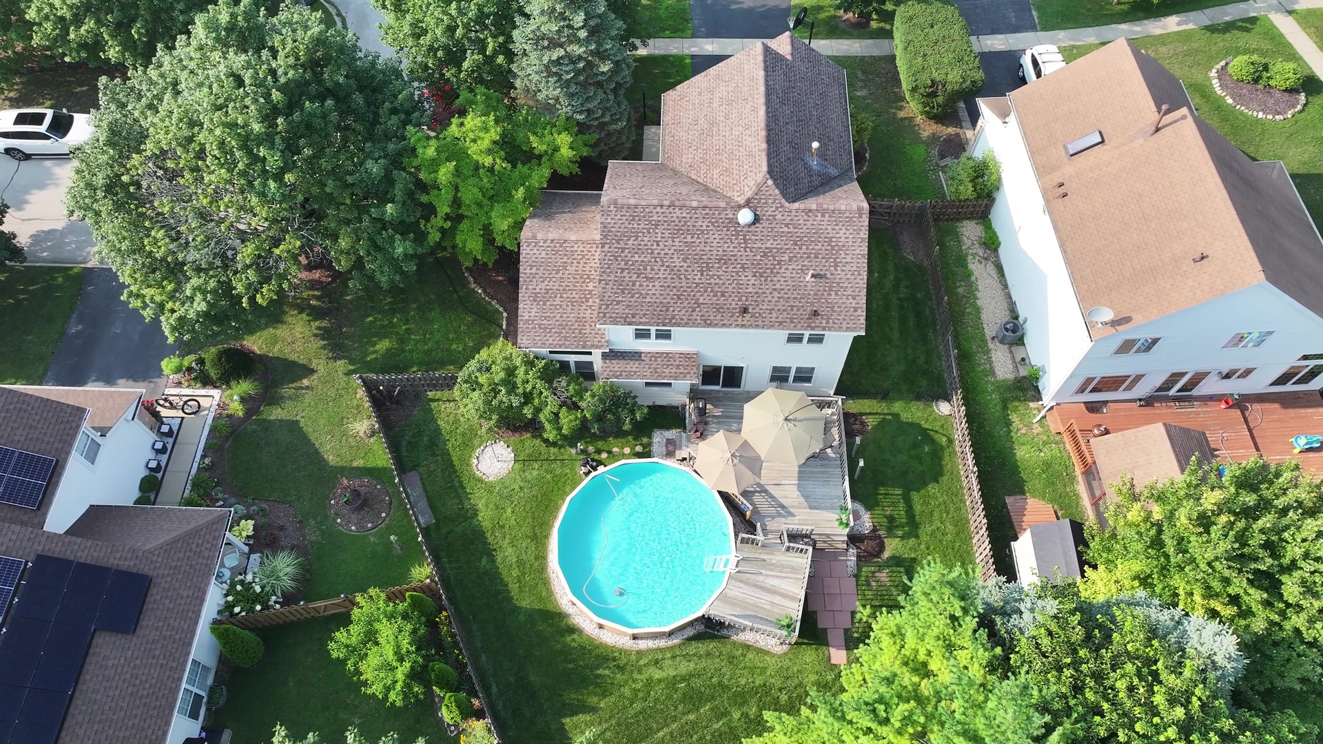 4 Farmington Court, Lake In The Hills, IL 60156