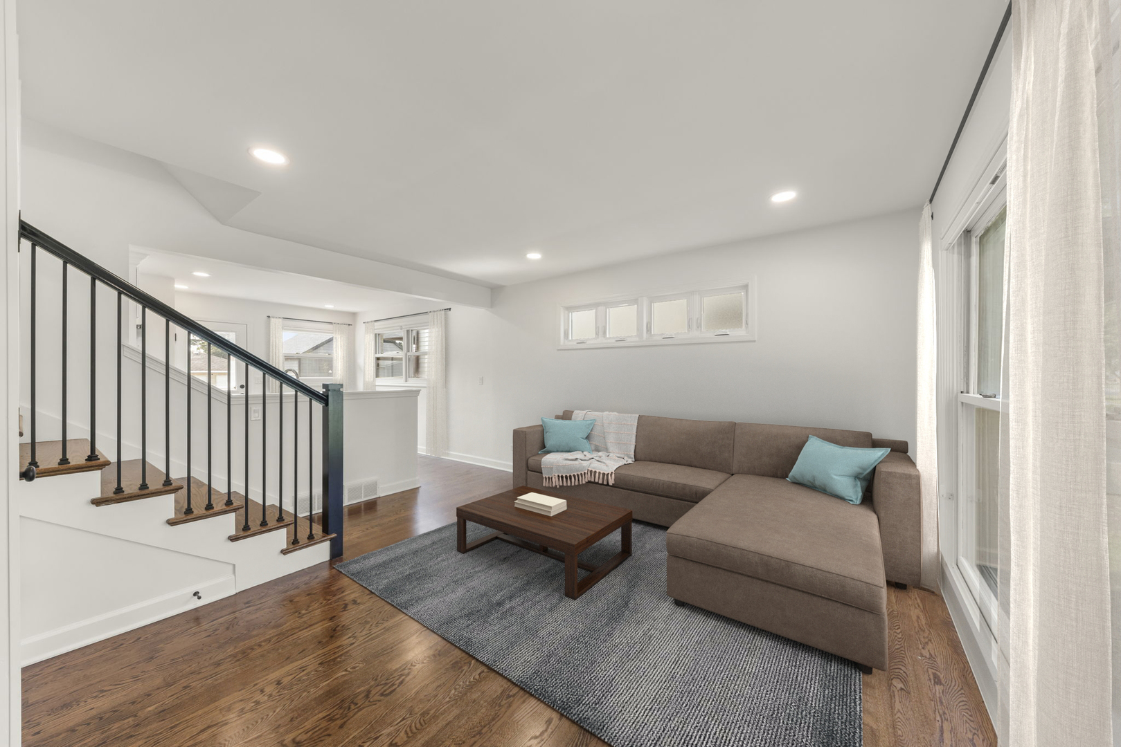823 N Ellsworth Street, Naperville, IL 60563