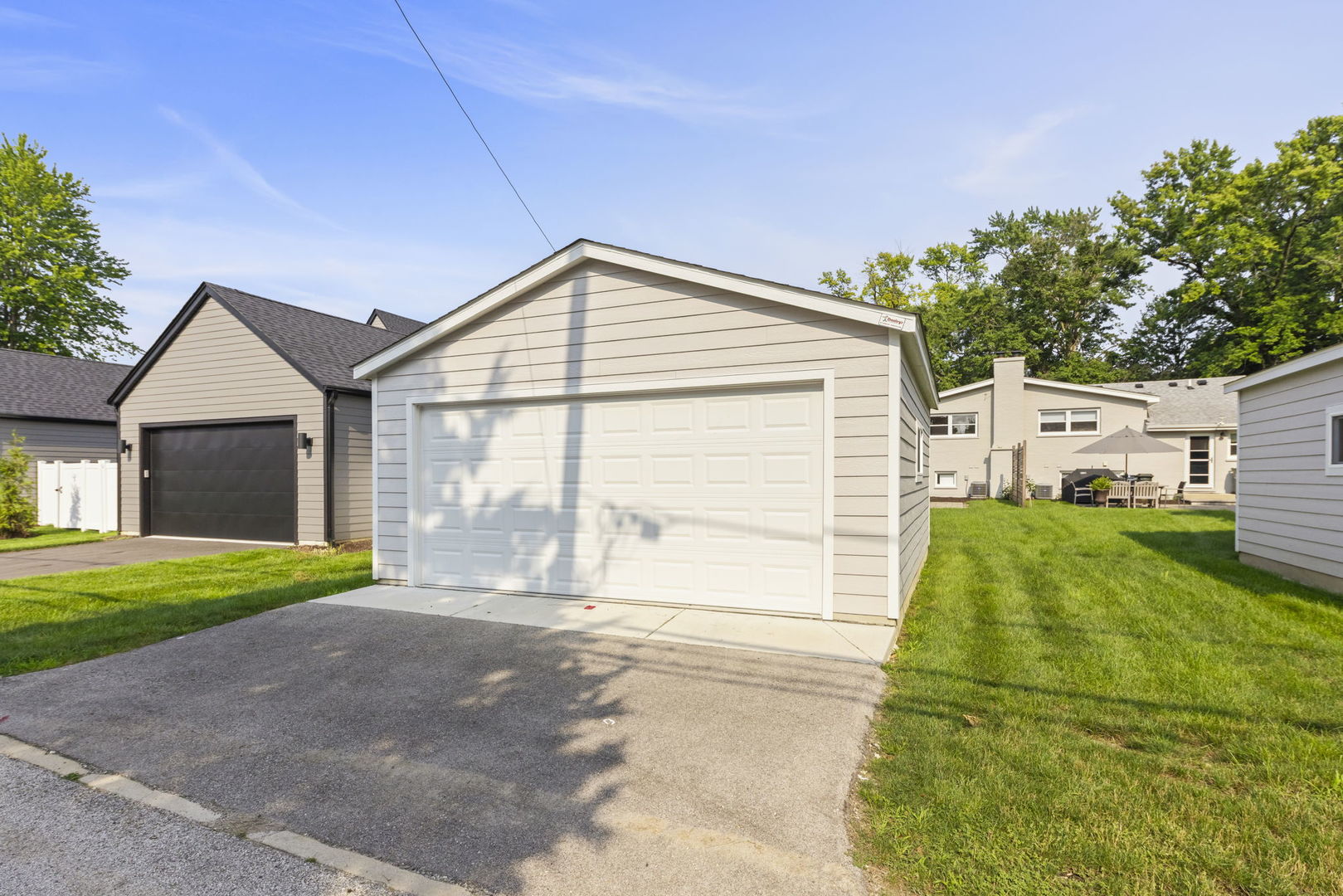 823 N Ellsworth Street, Naperville, IL 60563