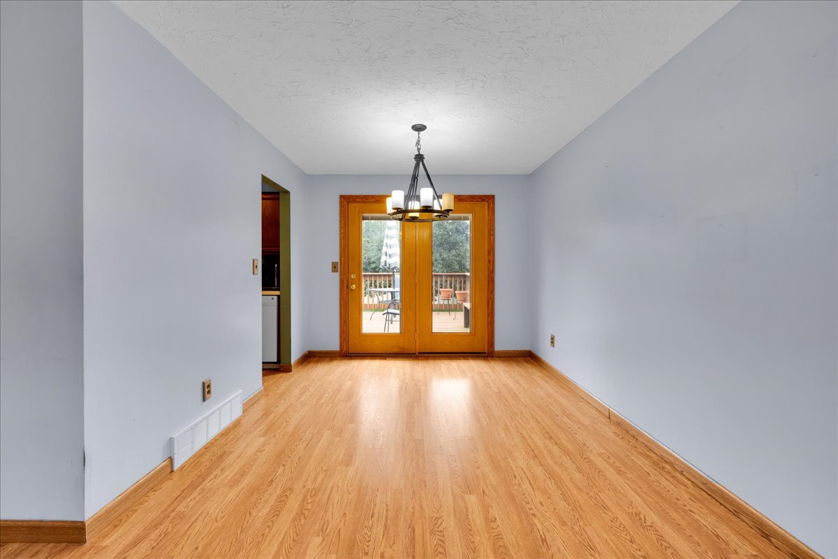 16101 S Legion Court, Plainfield, IL 60586