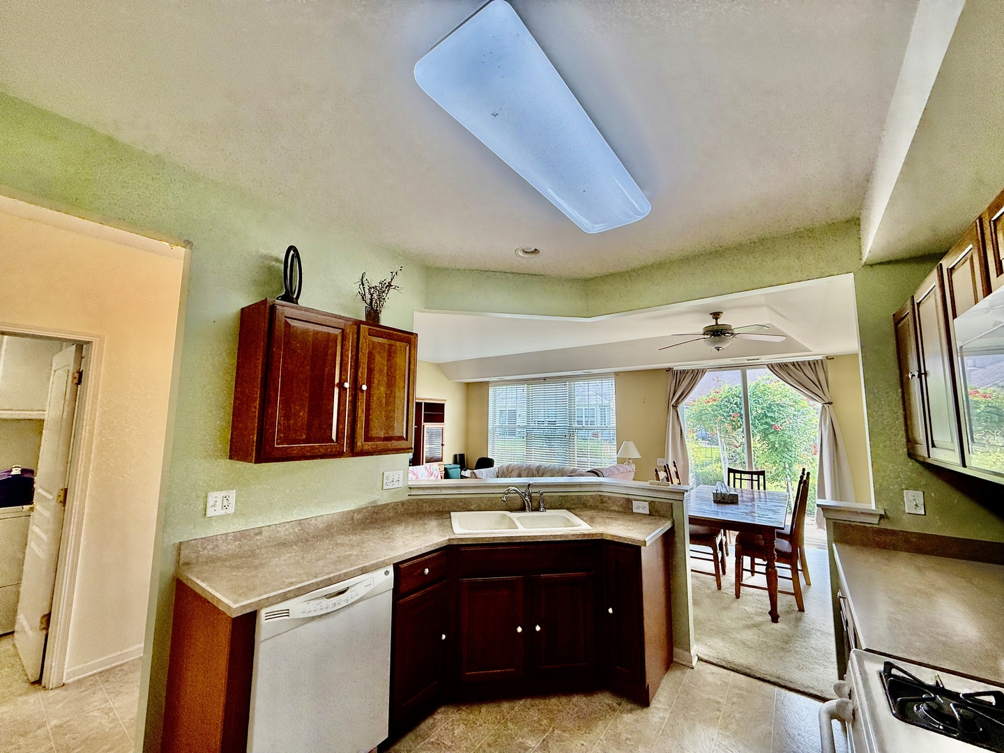13455 Nealy Road, Huntley, IL 60142