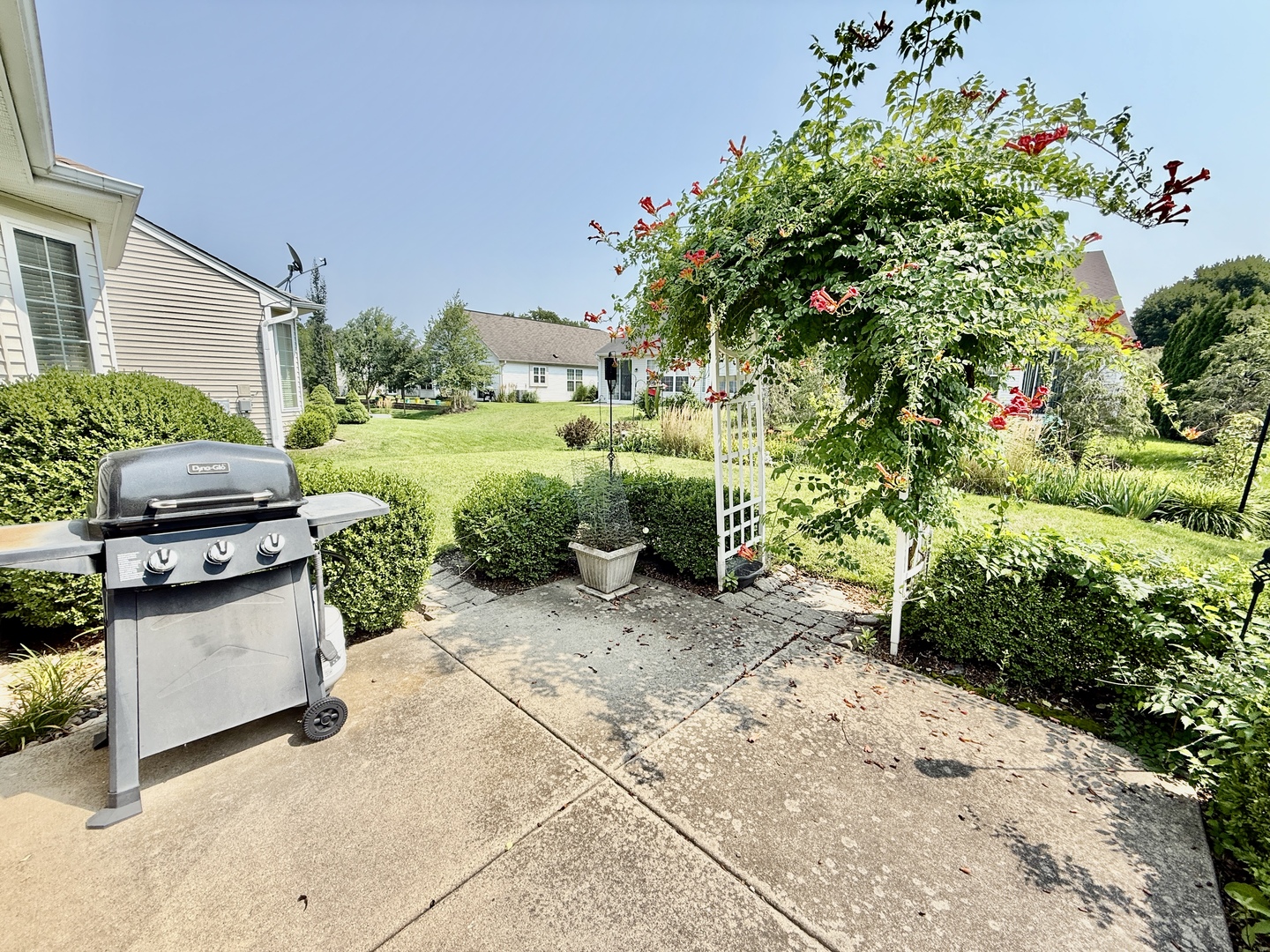 13455 Nealy Road, Huntley, IL 60142