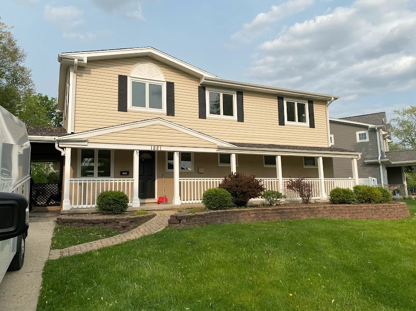 1221 N Chicago Avenue, Arlington Heights, IL 60004