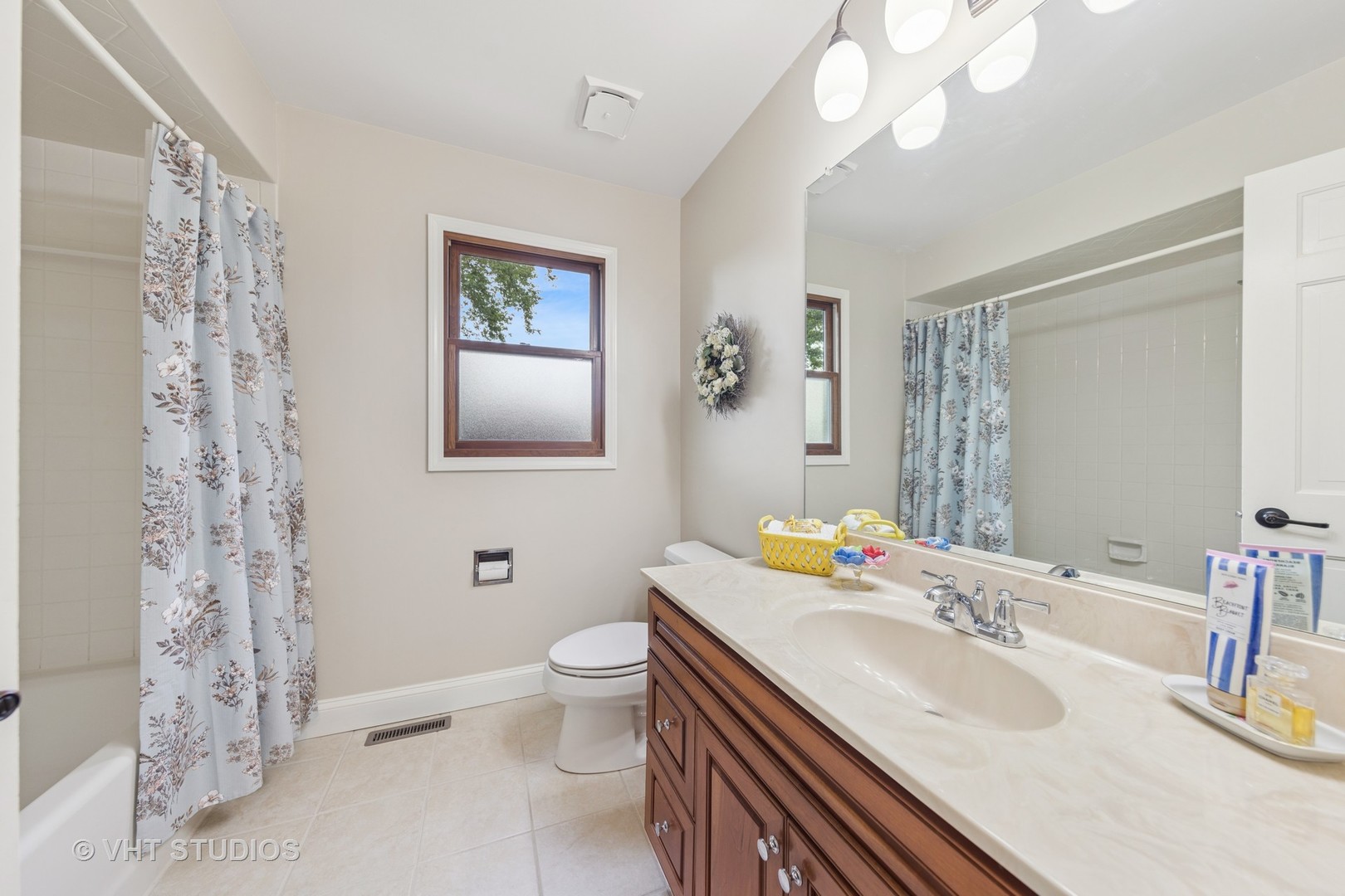 5659 Cascade Drive, Lisle, IL 60532