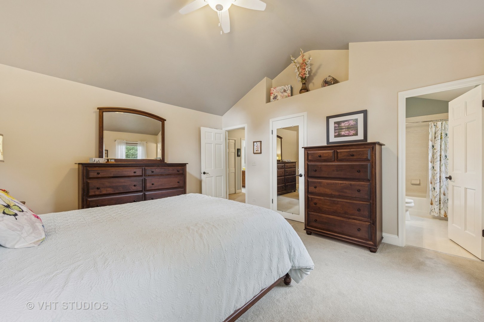 5659 Cascade Drive, Lisle, IL 60532