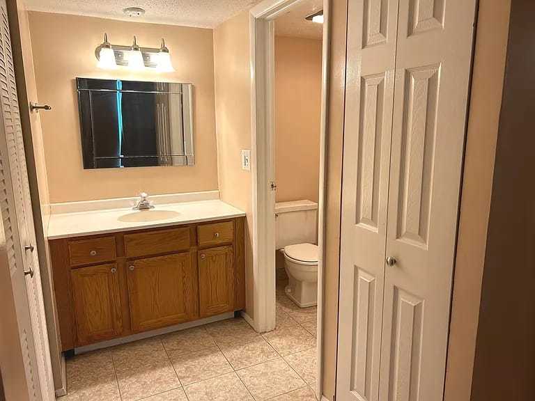 1964 Kenilworth Circle #F, Hoffman Estates, IL 60169