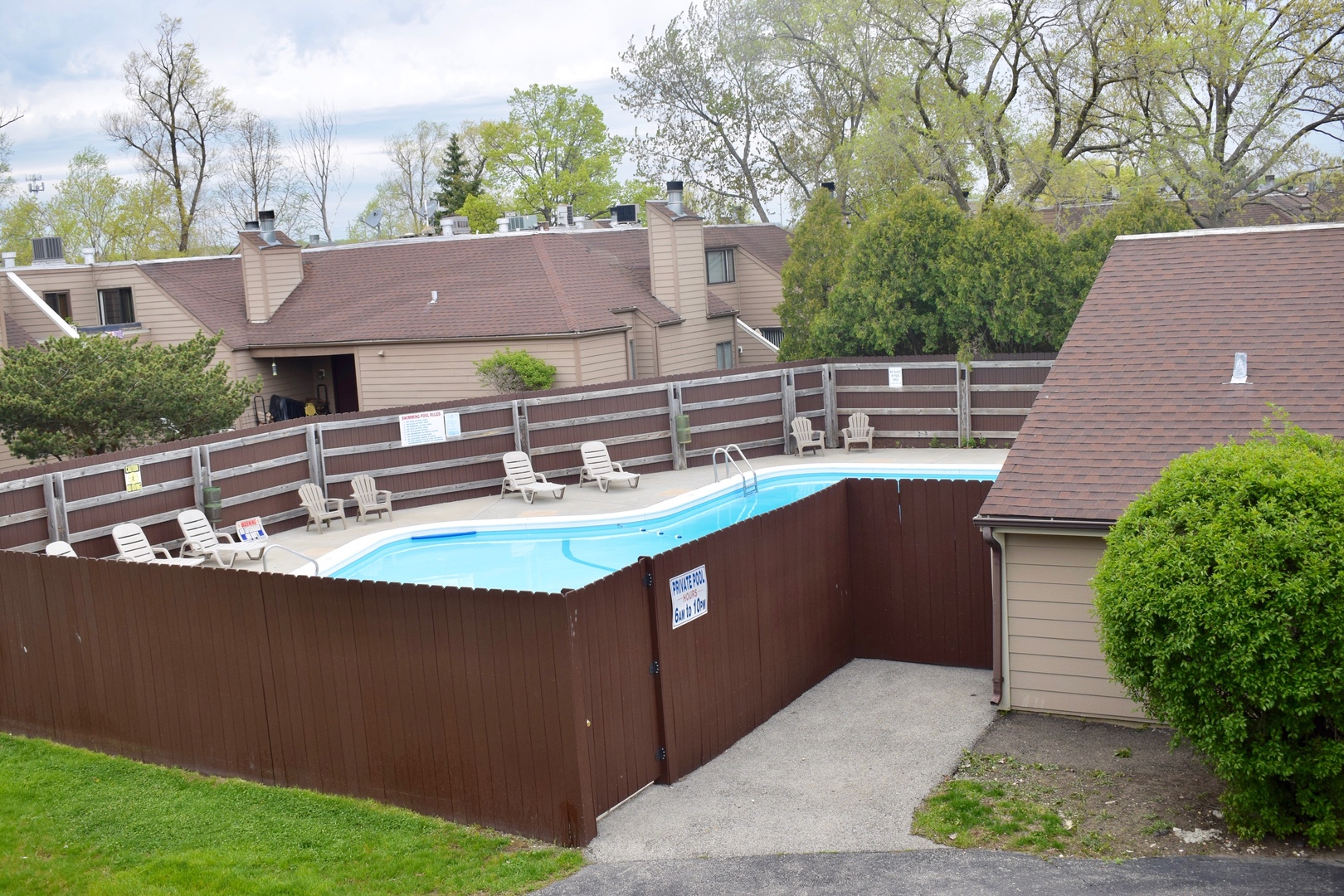3302 Berwyn Avenue #82, North Chicago, IL 60064